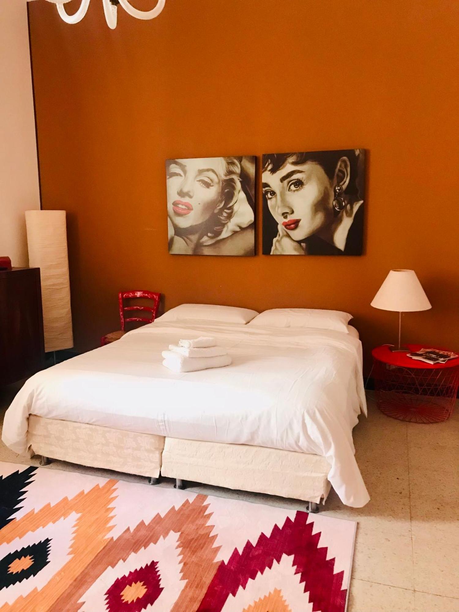 レッチェ Donna Franca Bed & Breakfast エクステリア 写真